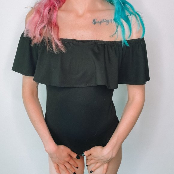 Over The Shoulder Ruffle Bodysuit - Picture 5 of 5